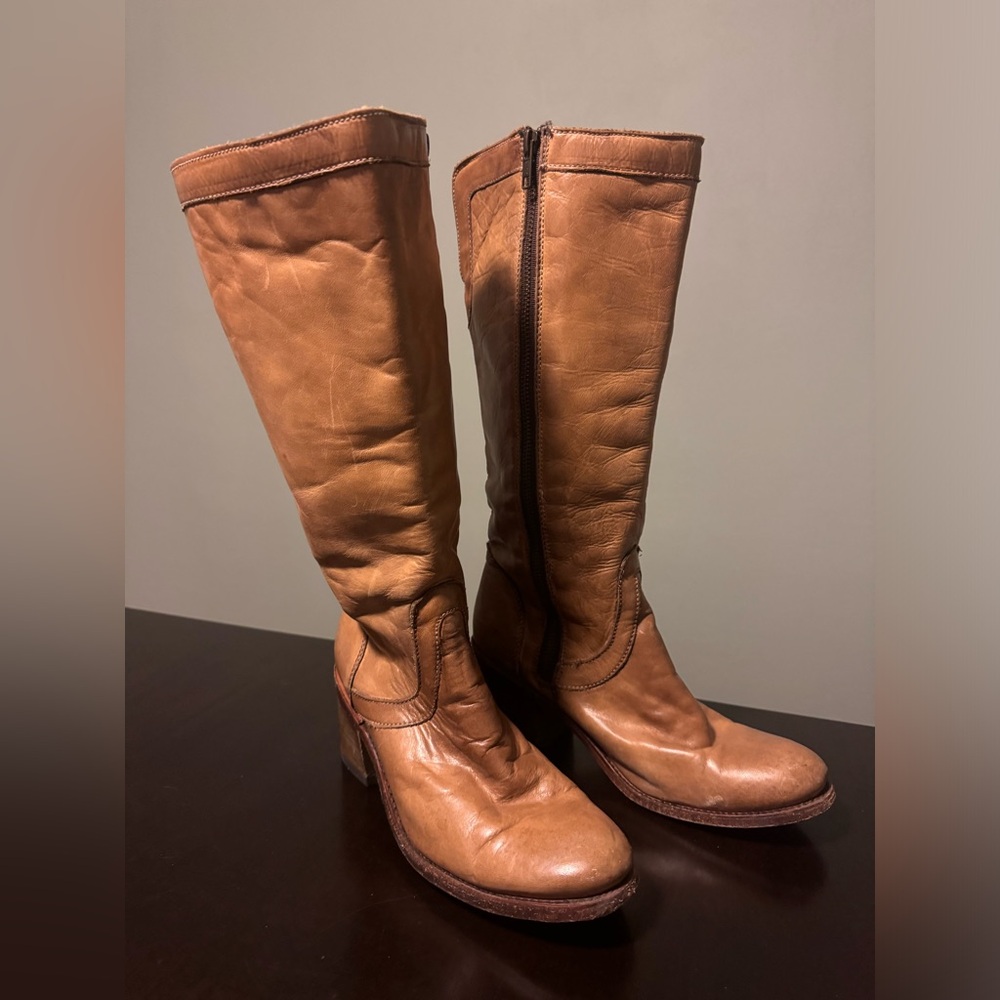 Leather Corral boot size 8 1/2